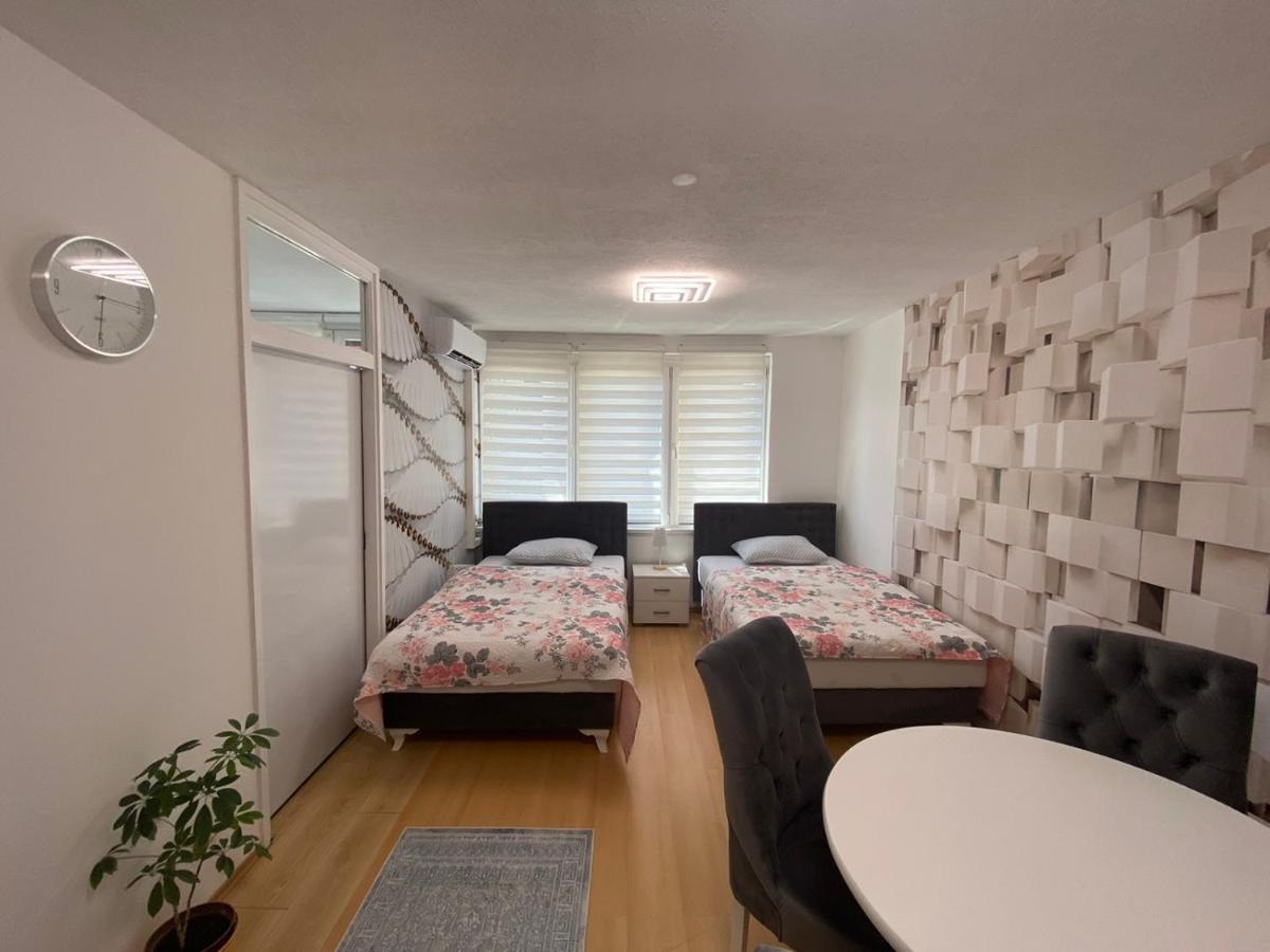 Apartman Citylux Bihac Luaran gambar