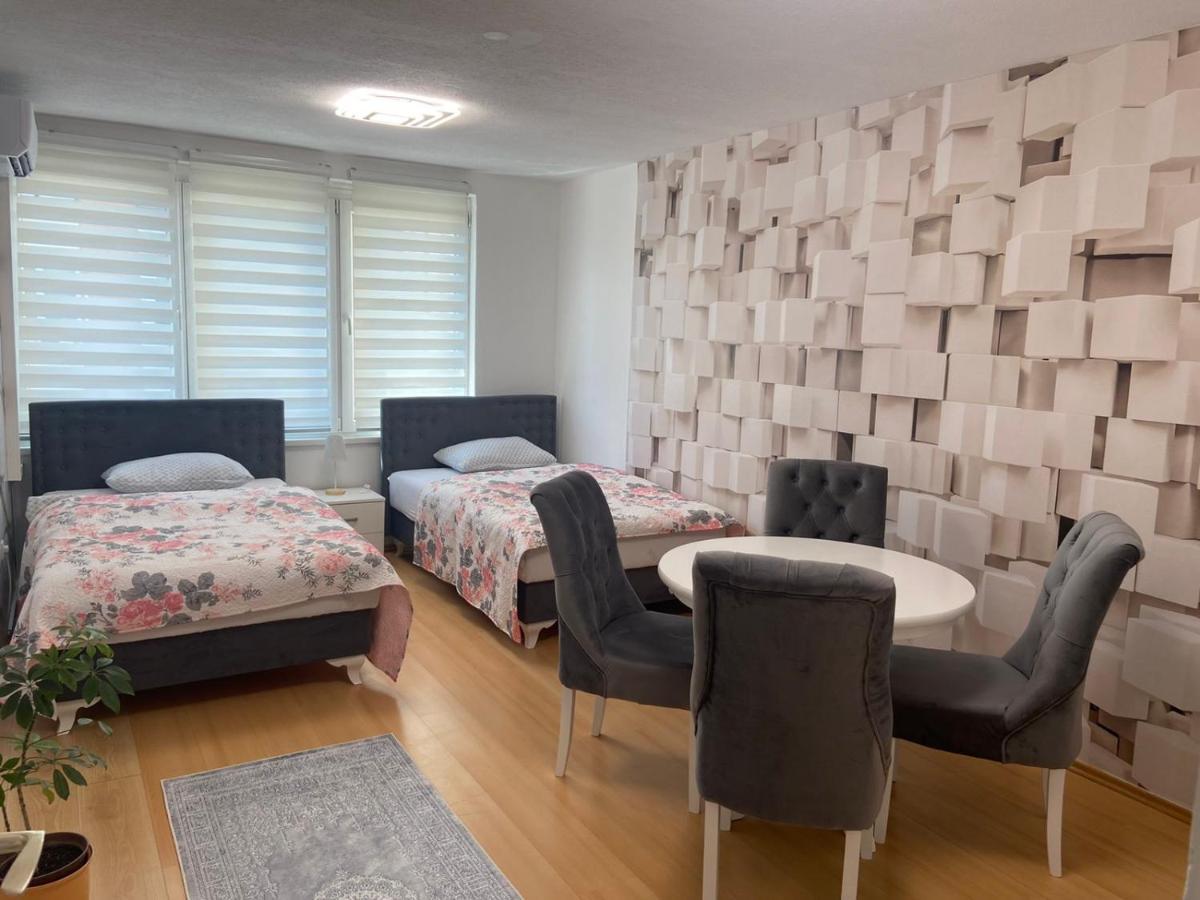 Apartman Citylux Bihac Luaran gambar