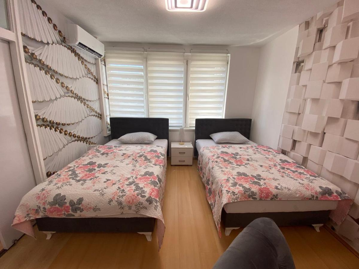 Apartman Citylux Bihac Luaran gambar